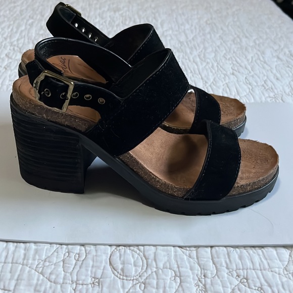 Zodiac block heel sandal - Picture 3 of 5